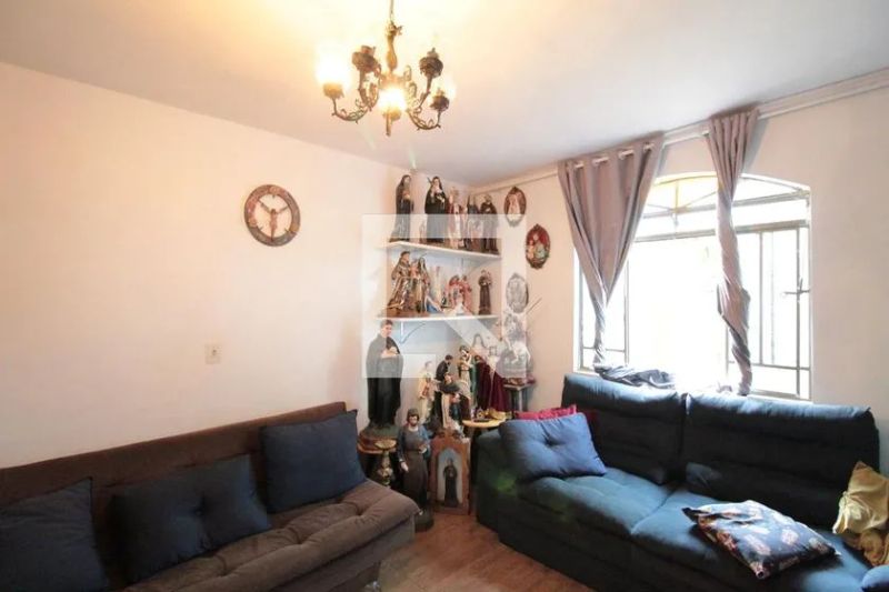 Casa com 3 quartos — Conjunto Celso Machado, Belo Horizonte