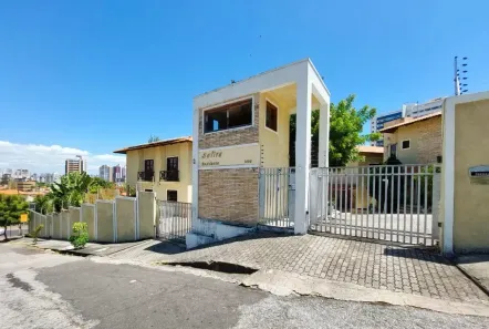 Casa com 3 Quartos à venda, 156m² no De Lourdes, Fortaleza