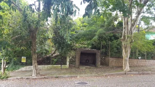 Lote/Terreno à venda, 440m² no Espírito Santo, Porto Alegre