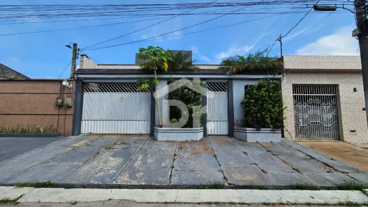 Sobrado com 4 Quartos à venda, 200m² no Coqueiro, Belém