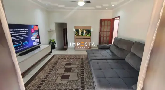 Casa com 5 Quartos à venda, 261m² no Centro, Pouso Alegre