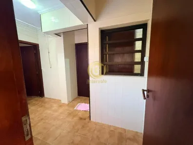 Apartamento com 3 Quartos para alugar, 247m² no Centro, Jacareí