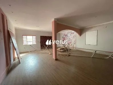 Imóvel Comercial com 1 Quarto para alugar, 120m² no Centro, Uberlândia