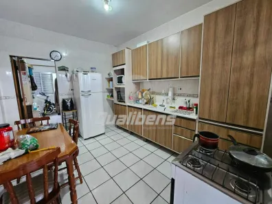 Casa com 2 Quartos à venda, 131m² no Parque das Américas, Mauá