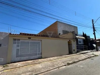 Casa com 3 Quartos à venda, 217m² no Setor Garavelo, Aparecida de Goiânia