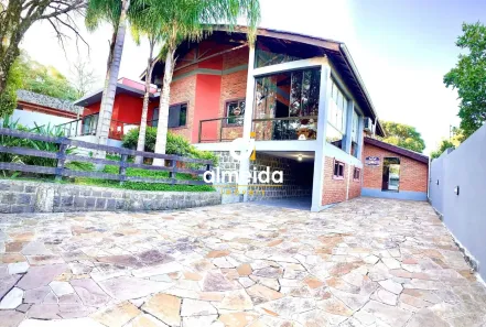 Casa com 4 Quartos à venda, 350m² no Parque Pinhal, Itaara