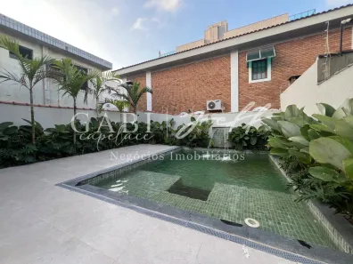 Casa com 3 Quartos à venda, 250m² no Embaré, Santos