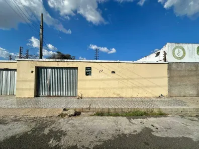 Casa com 3 Quartos para alugar, 110m² no Vermelha, Teresina