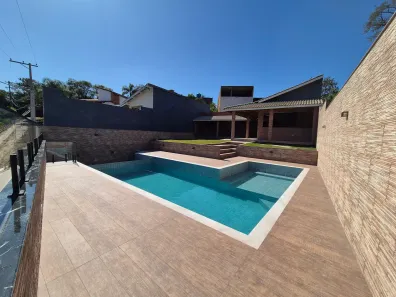 Fazenda/Sítio com 3 Quartos à venda, 220m² no Dona Catarina, Mairinque