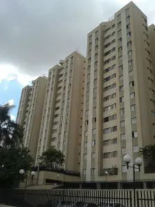 Apartamento com 2 Quartos à venda, 55m² no Jardim Cláudia, São Paulo