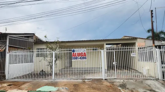 Casa com 3 Quartos para alugar, 75m² no Taguatinga Norte, Brasília
