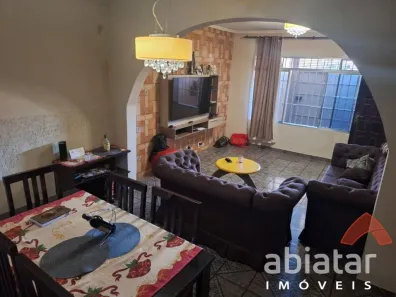 Sobrado com 2 Quartos à venda, 80m² no Parque Pinheiros, Taboão da Serra