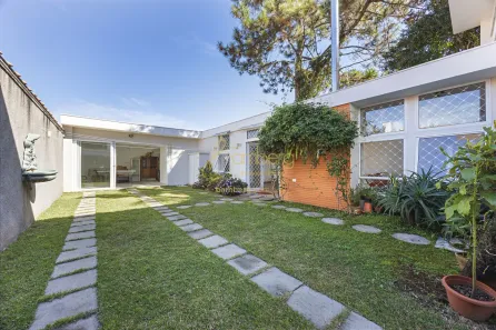 Casa com 3 Quartos à venda, 329m² no Jardim Santo Amaro, São Paulo