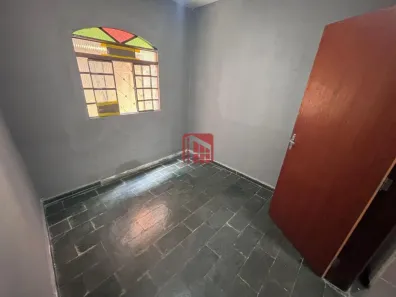 Galpão/Depósito/Armazém com 2 Quartos à venda, 200m² no Conjunto Confisco, Contagem