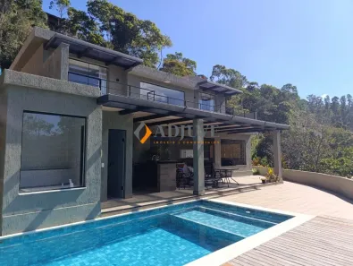 Casa de Condomínio com 4 Quartos à venda, 300m² no Itaipava, Petrópolis