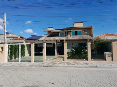 Sobrado com 4 Quartos à venda, 205m² no Ulysses Guimarães, Joinville