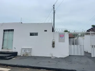 Casa com 3 Quartos à venda, 360m² no Jardim Tiradentes, Aparecida de Goiânia