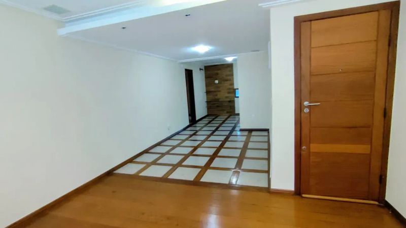 Apartamento com 3 quartos — Sagrada Família, Belo Horizonte