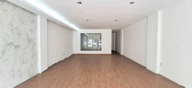 Ponto Comercial para alugar, 73m² no Cascatinha, Juiz de Fora