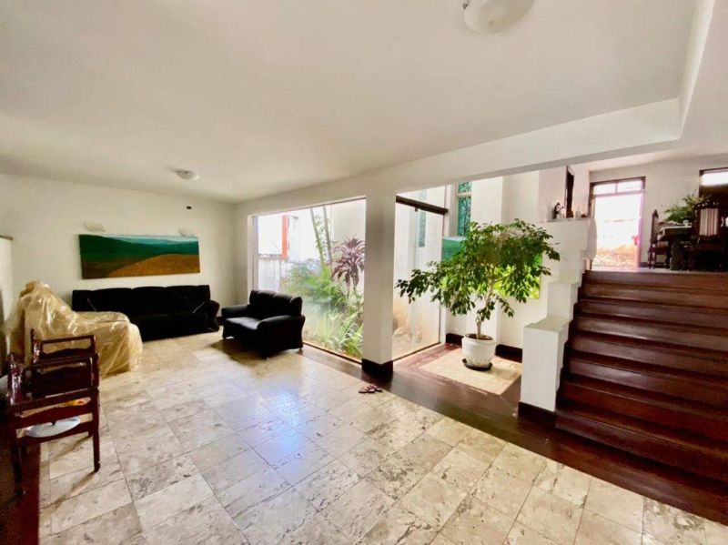 Casa com 5 quartos — São Bento, Belo Horizonte