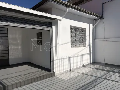 Ponto Comercial com 4 Quartos para alugar, 400m² no Vila Bertioga, São Paulo