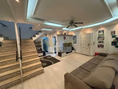 Sobrado com 3 Quartos à venda, 200m² no Parque Jaçatuba, Santo André