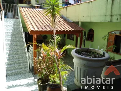 Sobrado com 4 Quartos à venda, 250m² no Jardim Salete, Taboão da Serra