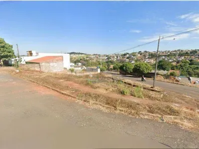Lote/Terreno à venda, 784m² no Colúmbia, Londrina