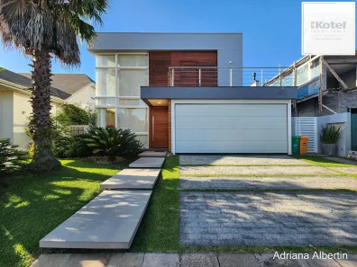 Casa de Condomínio com 3 Quartos à venda, 301m² no Vila Nova, Porto Alegre