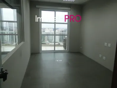 Sala Comercial à venda, 120m² no Vila Cordeiro, São Paulo