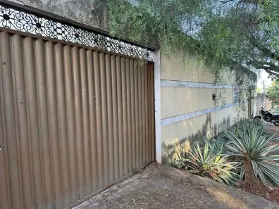 Casa com 3 Quartos à venda, 150m² no Parque das Flores, Goiânia