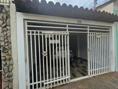 Casa com 4 Quartos à venda, 238m² no Centro-Sul, Cuiabá