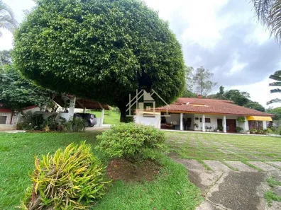 Fazenda/Sítio com 4 Quartos à venda, 523m² no Loteamento Vale das Flores, Atibaia