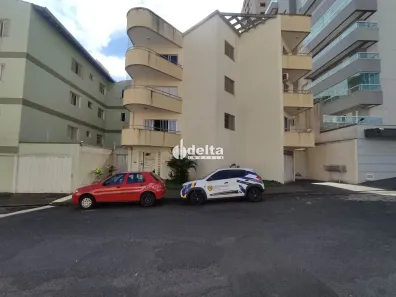 Apartamento com 3 Quartos para alugar, 200m² no Saraiva, Uberlândia