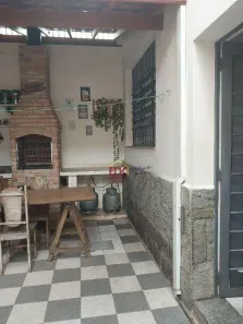 Sobrado com 6 Quartos à venda, 300m² no Jardim Califórnia, Taubaté