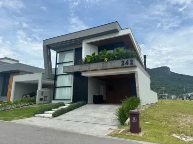 Casa com 3 Quartos à venda, 270m² no Pedra Branca, Palhoça