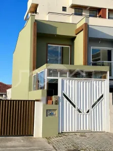 Sobrado com 2 Quartos à venda, 58m² no Fátima, Joinville