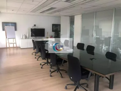 Sala Comercial para alugar, 850m² no Vila Olímpia, São Paulo