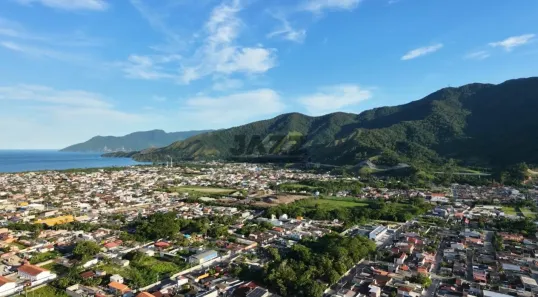 Casa com 2 Quartos à venda, 128m² no Perequê Mirim, Caraguatatuba