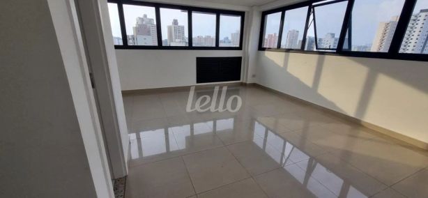 Sala Comercial à venda, 43m² no Vila Assunção, Santo André