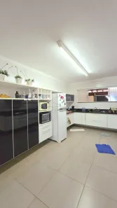 Imóvel Comercial com 3 Quartos para alugar, 250m² no Jardim Marambá, Bauru
