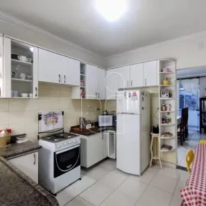 Casa com 4 Quartos à venda, 220m² no Jardim Maria Izabel, Marília