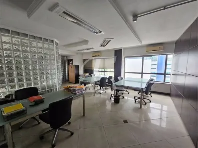 Sala Comercial à venda, 197m² no Centro, Santos