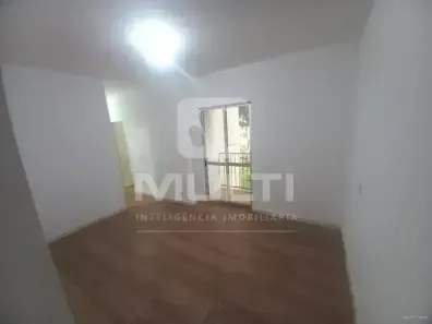 Apartamento com 3 Quartos para alugar, 50m² no Jardim Patrícia, Uberlândia