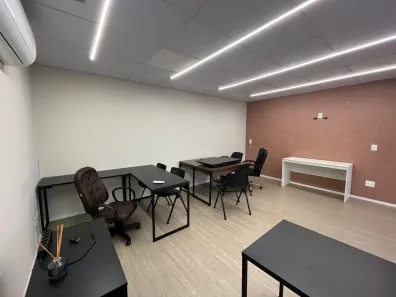 Sala Comercial para alugar, 24m² no Jardim do Lago, Londrina