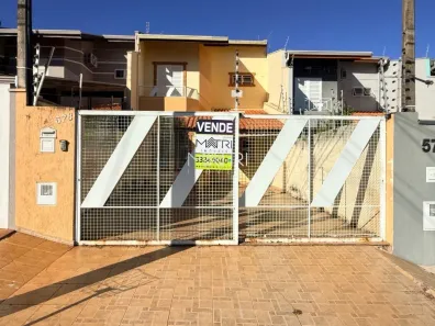 Casa com 3 Quartos para venda ou aluguel, 124m² no Jardim Marivan, Araraquara