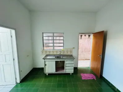 Casa com 1 Quarto para alugar, 45m² no Jardim Santo Alberto, Santo André