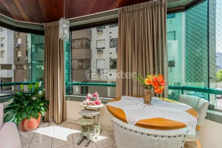 Apartamento com 3 Quartos à venda, 159m² no Menino Deus, Porto Alegre