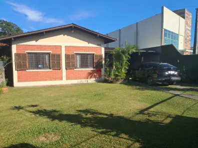 Casa com 4 Quartos à venda, 200m² no Cachoeira do Bom Jesus, Florianópolis
