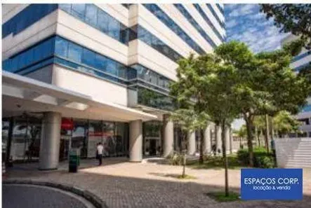 Sala Comercial para alugar, 671m² no Tamboré, Barueri